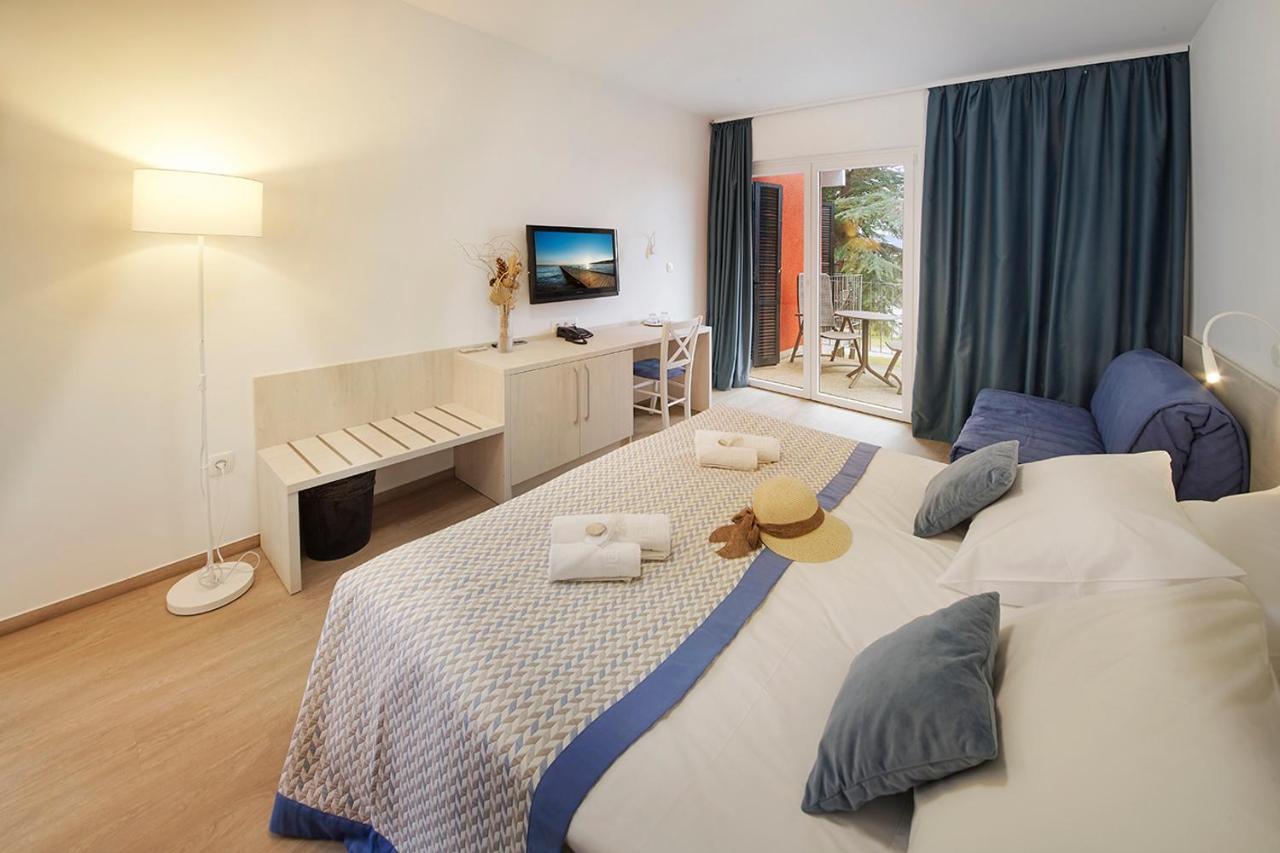 Villa Adriatic - Hotel & Resort Adria Ankaran Exterior photo